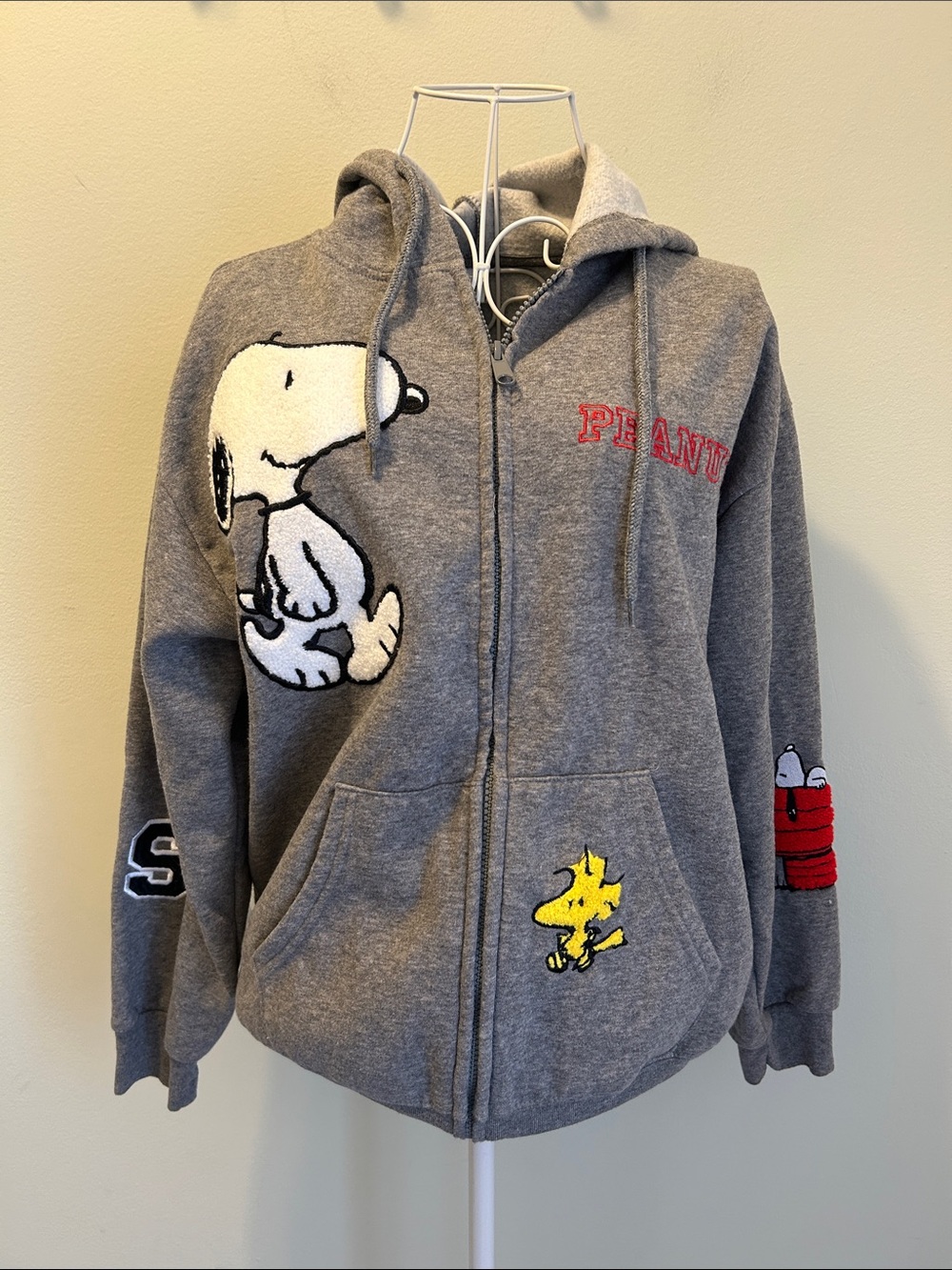 Peanuts Gray women’s Zip Hoodie with Snoopy, Woodstock & Red Doghouse Details - Picture 4 of 8